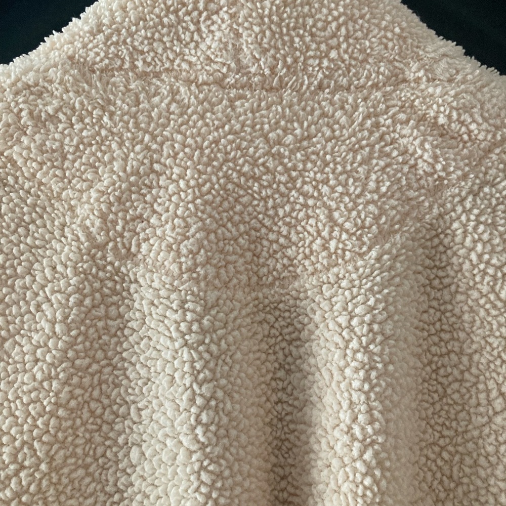 Fancy Ruffled Robe! - Picture 5 of 14